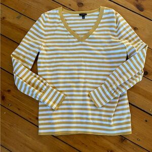 Talbots 100% cotton v neck top. Size medium